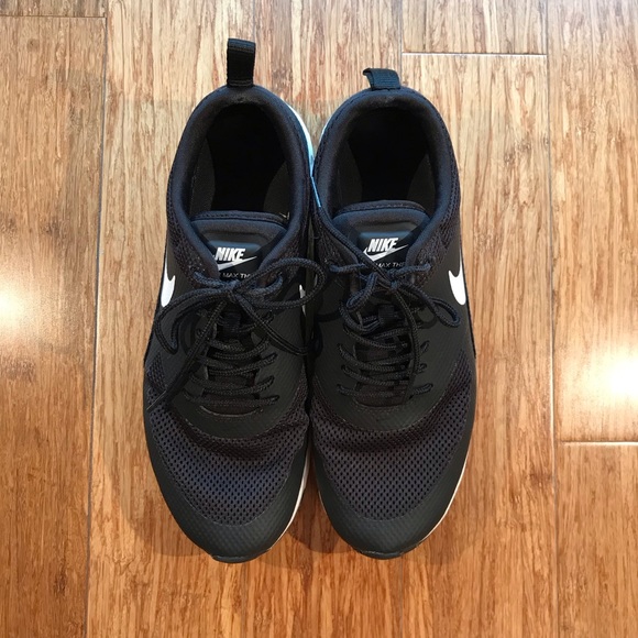 ❌Sold❌ Nike Women’s Air Max Thea in Black - Picture 5 of 8